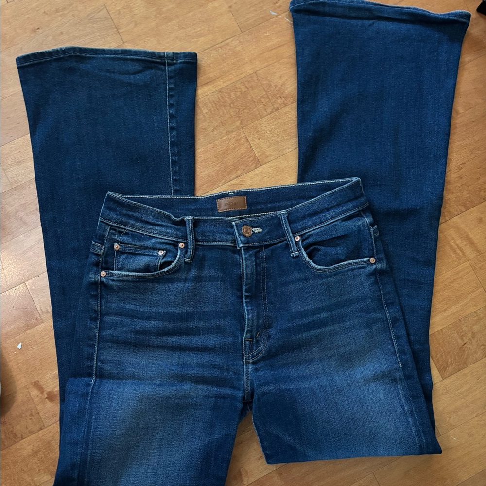 MOTHER ‘the weekender’ Mid-rise Flare Jeans